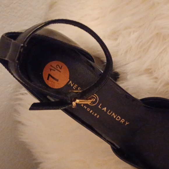 Chinese Laundry Platform, Block Heel, and Sturdy Ankle Strap. - Picture 5 of 6